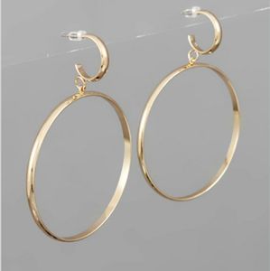 Circle Dangle Huggie